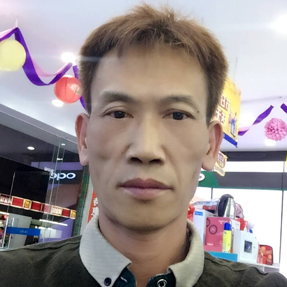 贪玩香烟的照片