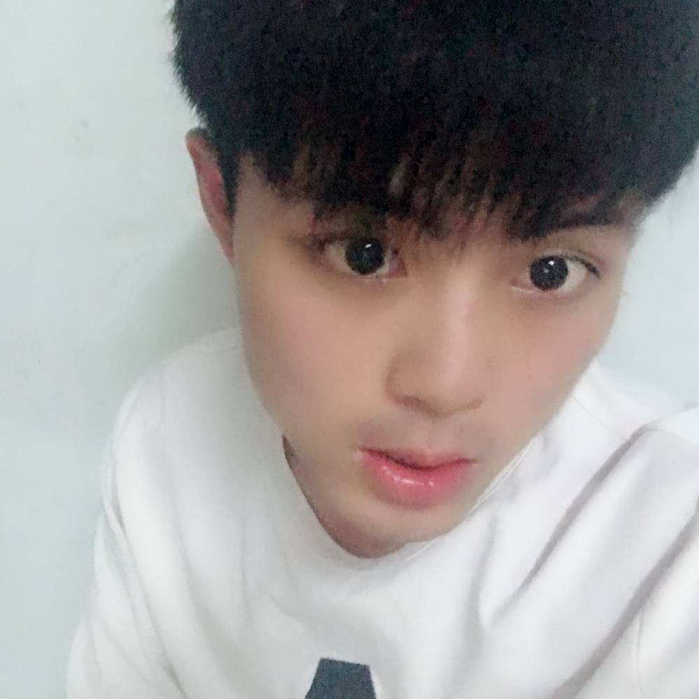S^_^^_^^的照片