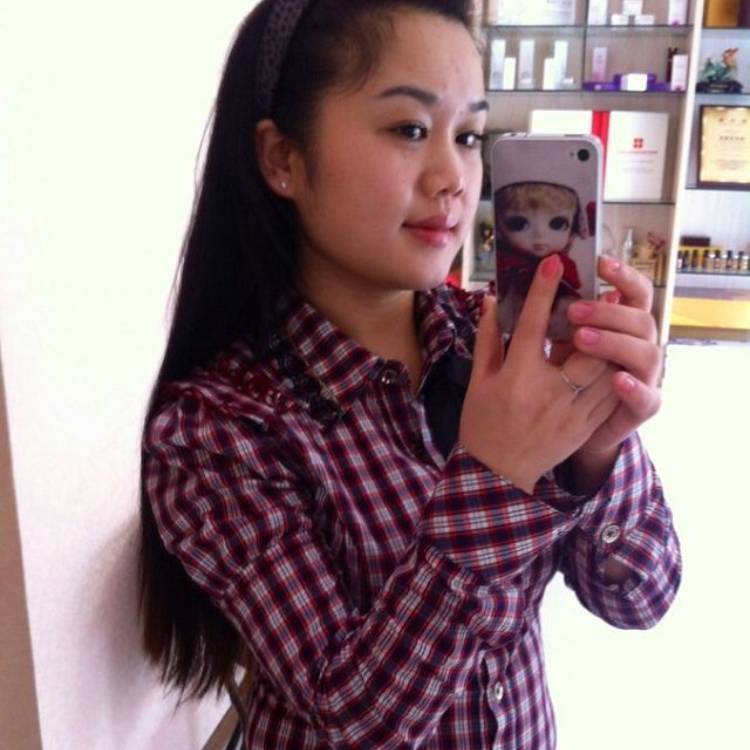 钕人如烟的照片