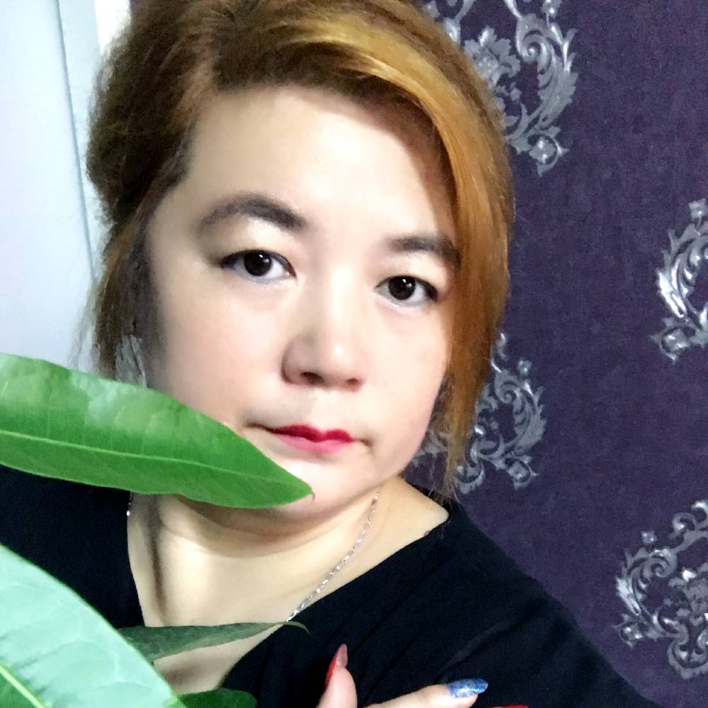 清秀唇膏的照片