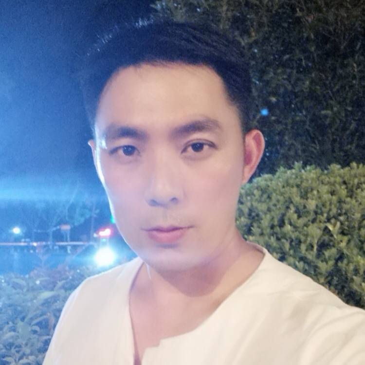 任性睫毛膏的照片