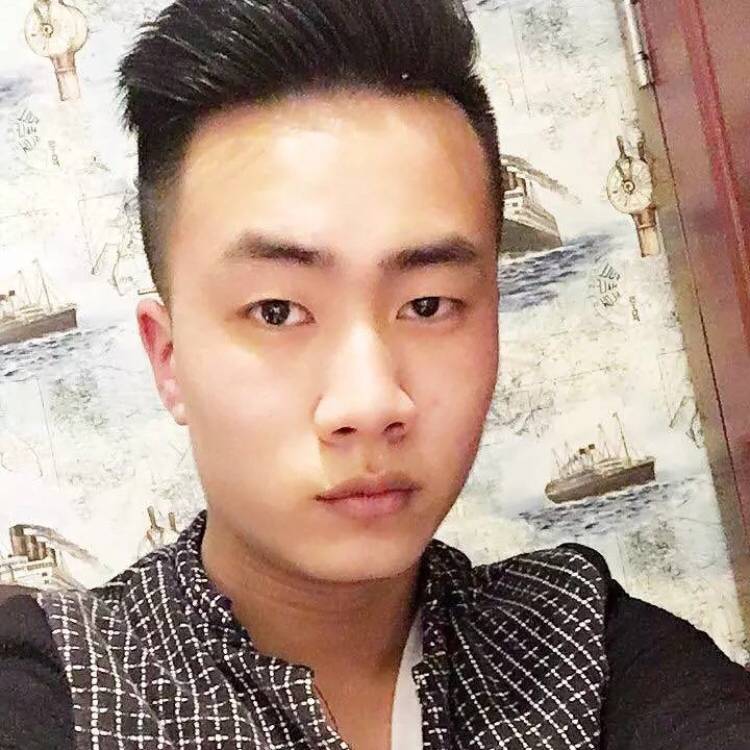寂冷逐风的照片