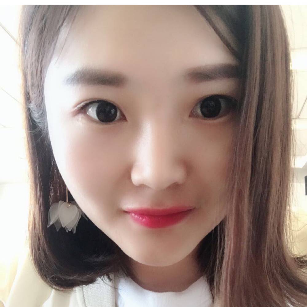 紀緗的照片