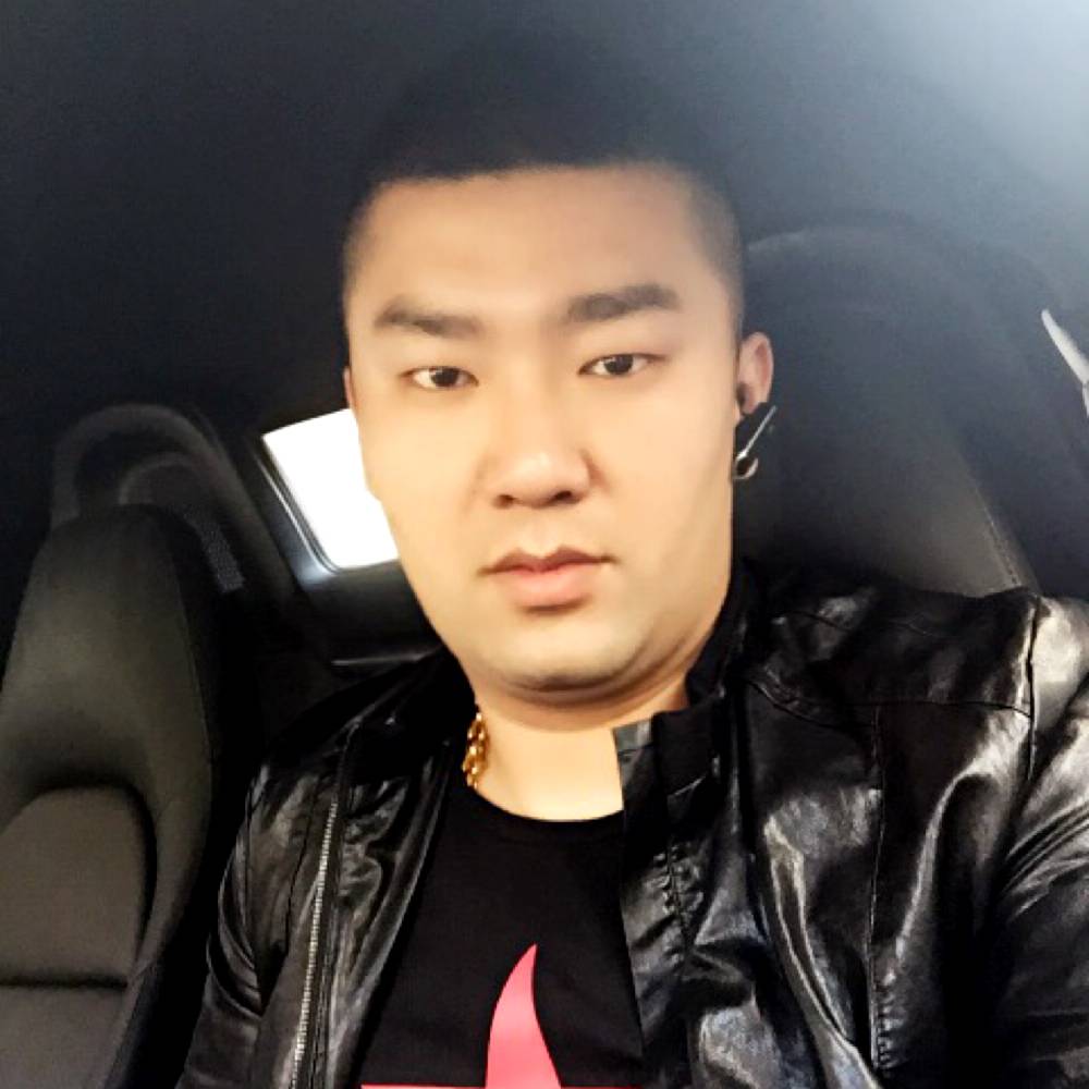 无味的烟蒂的照片