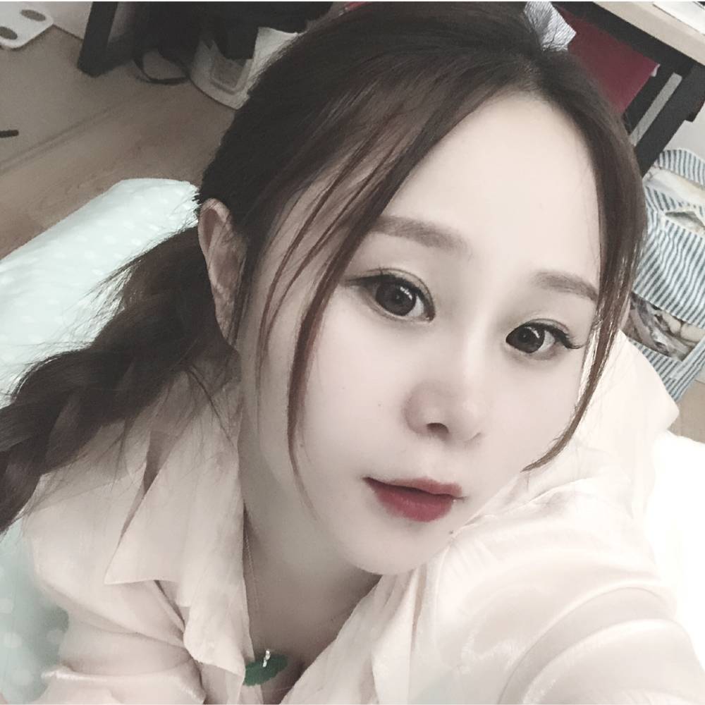 郭亿的照片