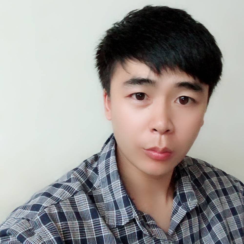 覃黎的照片