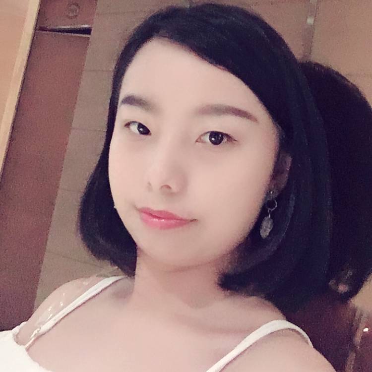 真淳秋月的照片