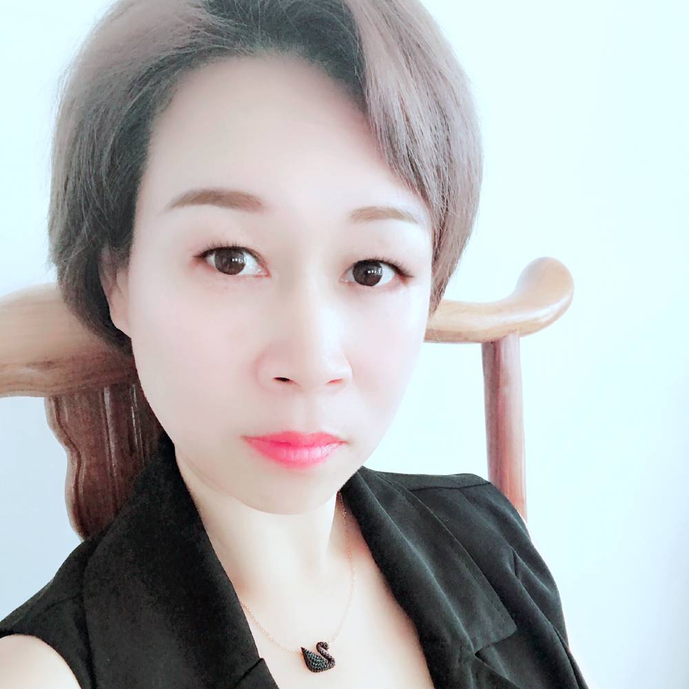 严丽钦的照片