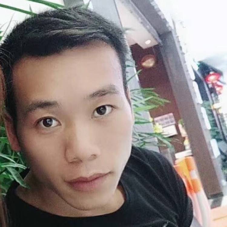 邓文迪的照片