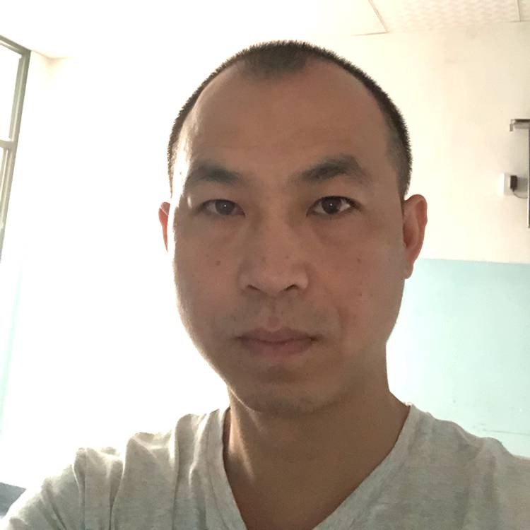 机智冷月的照片