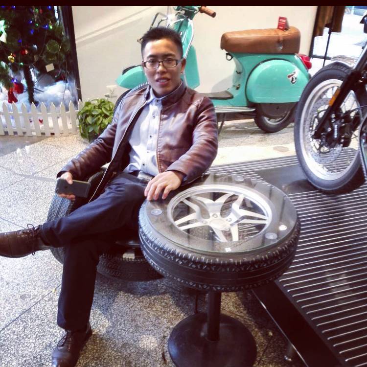 小跑在人生路的照片