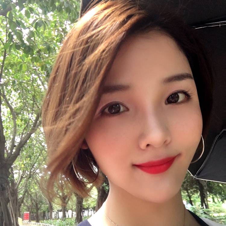 艾米的照片