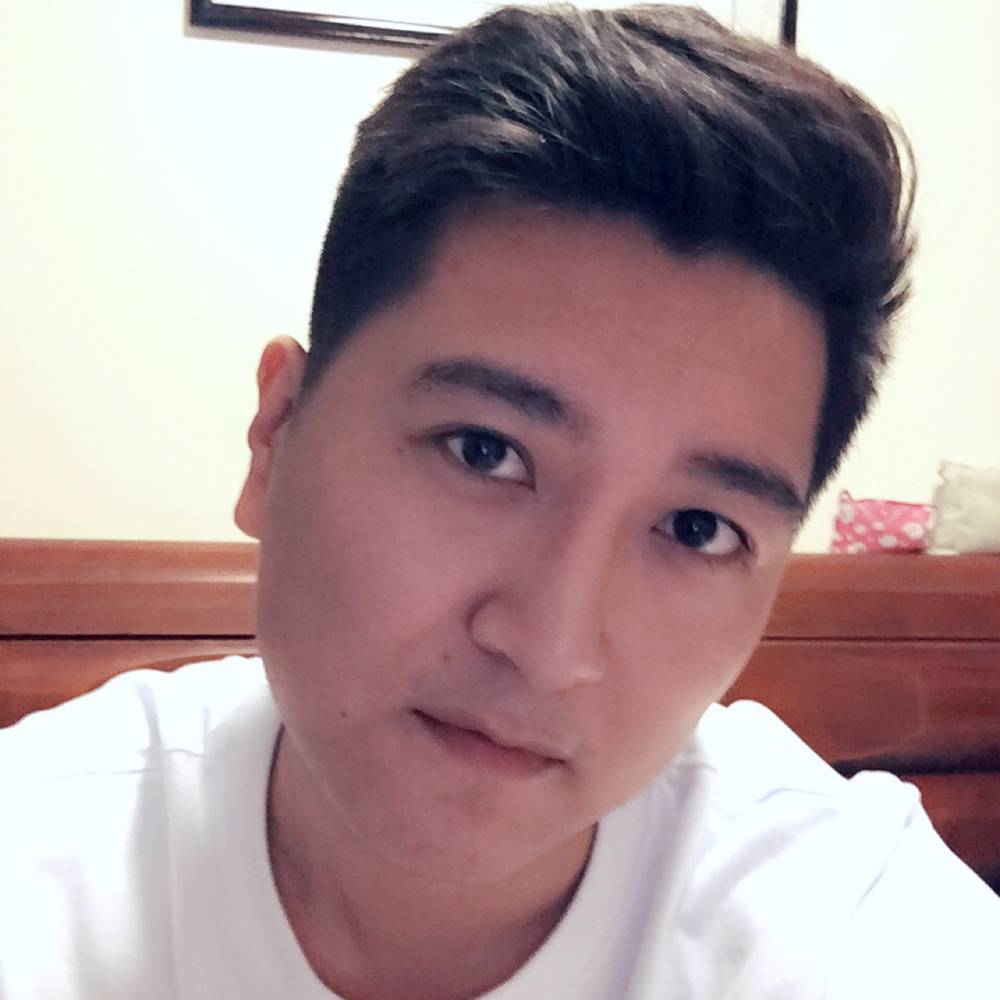 生动短靴的照片