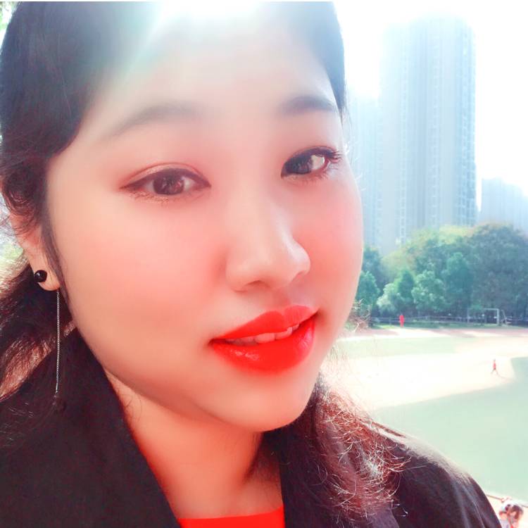 阳光初妆的照片