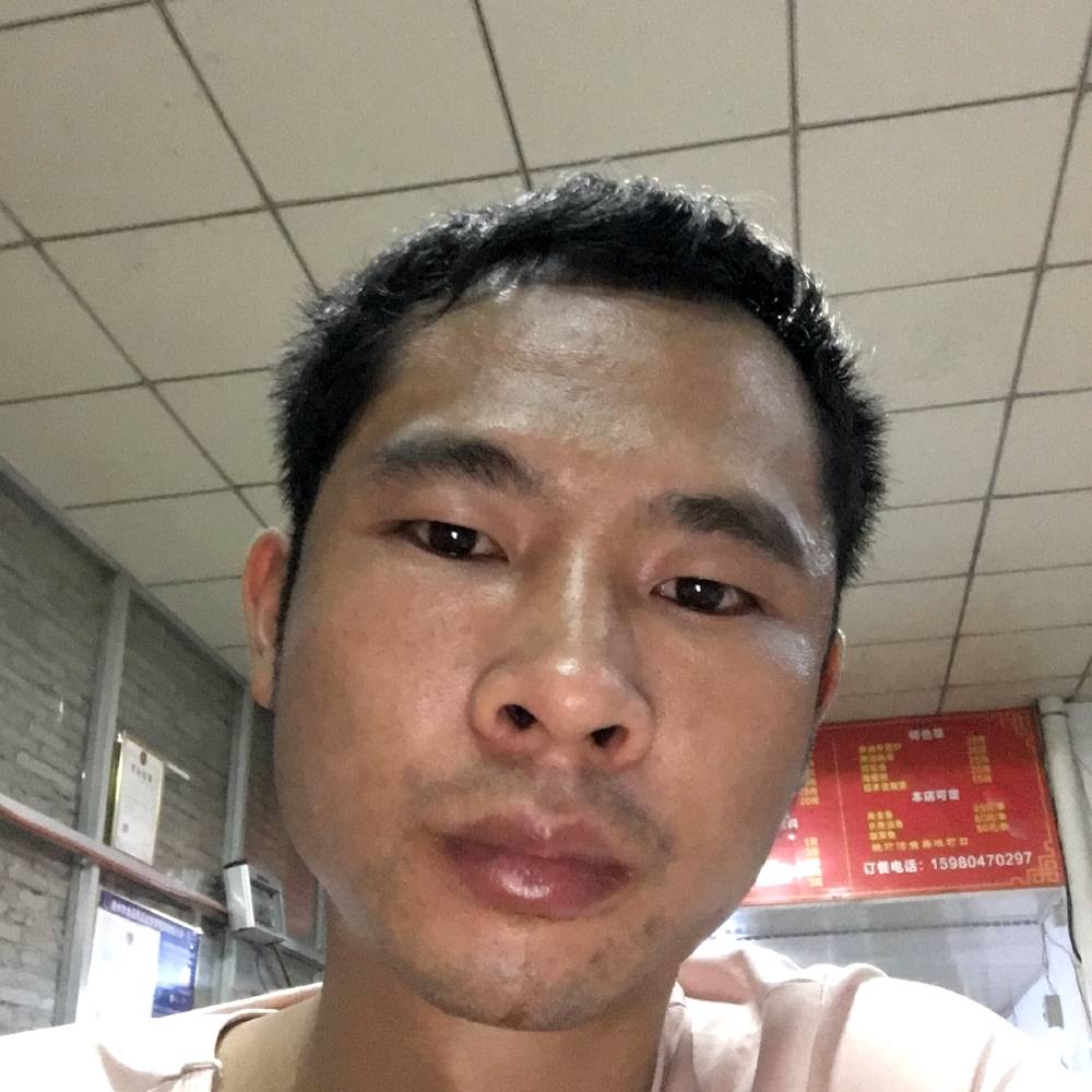 俊逸黑米的照片