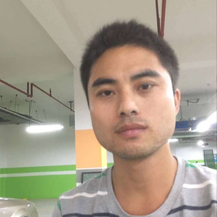 一名军人的照片