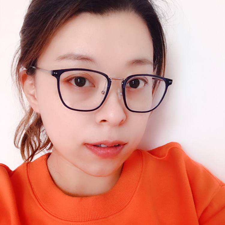 綦佳的照片