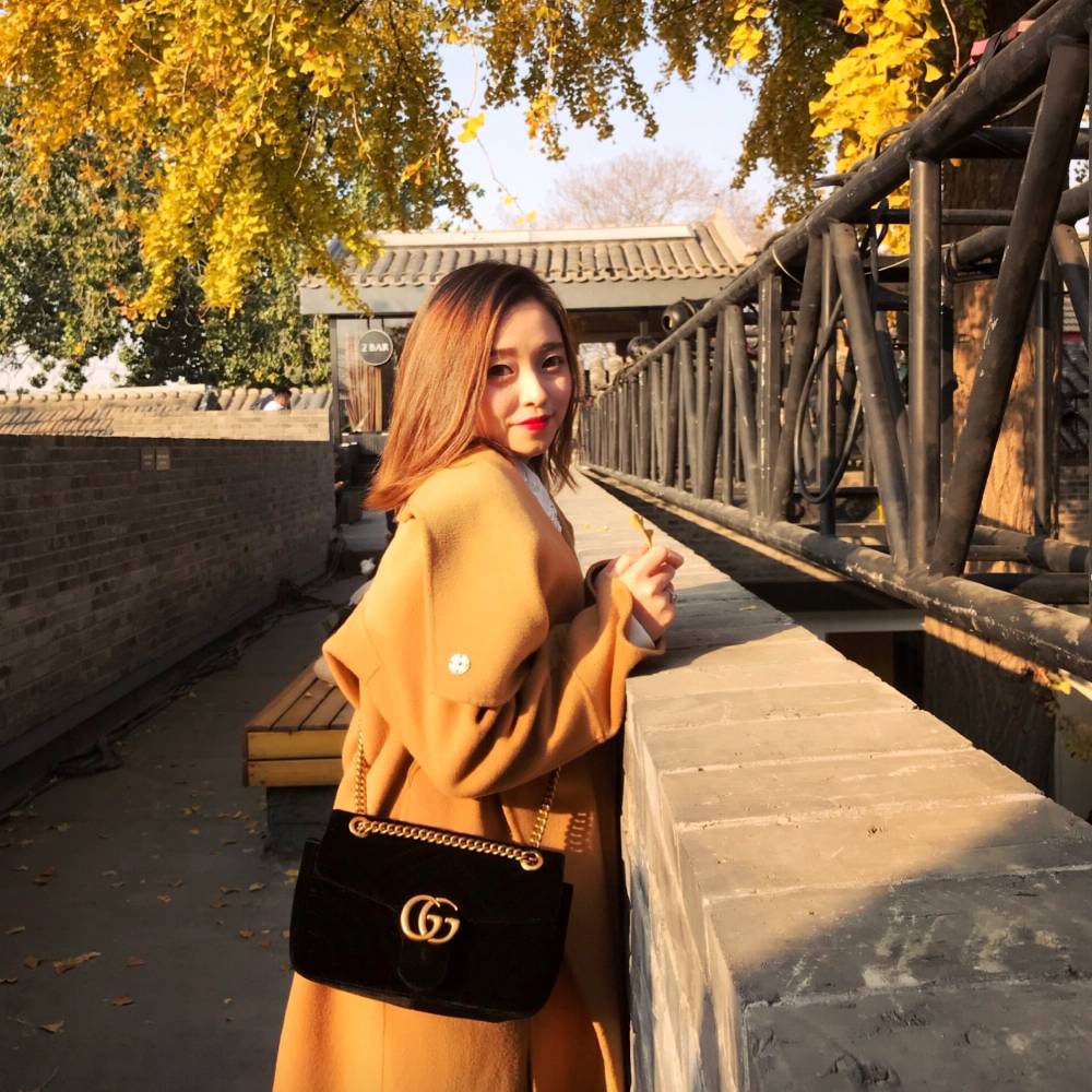 陈哟哟陈的照片