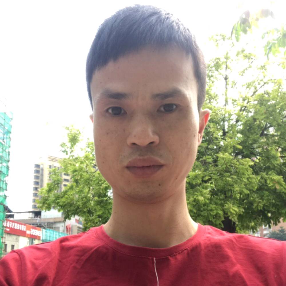 初夏台灯的照片