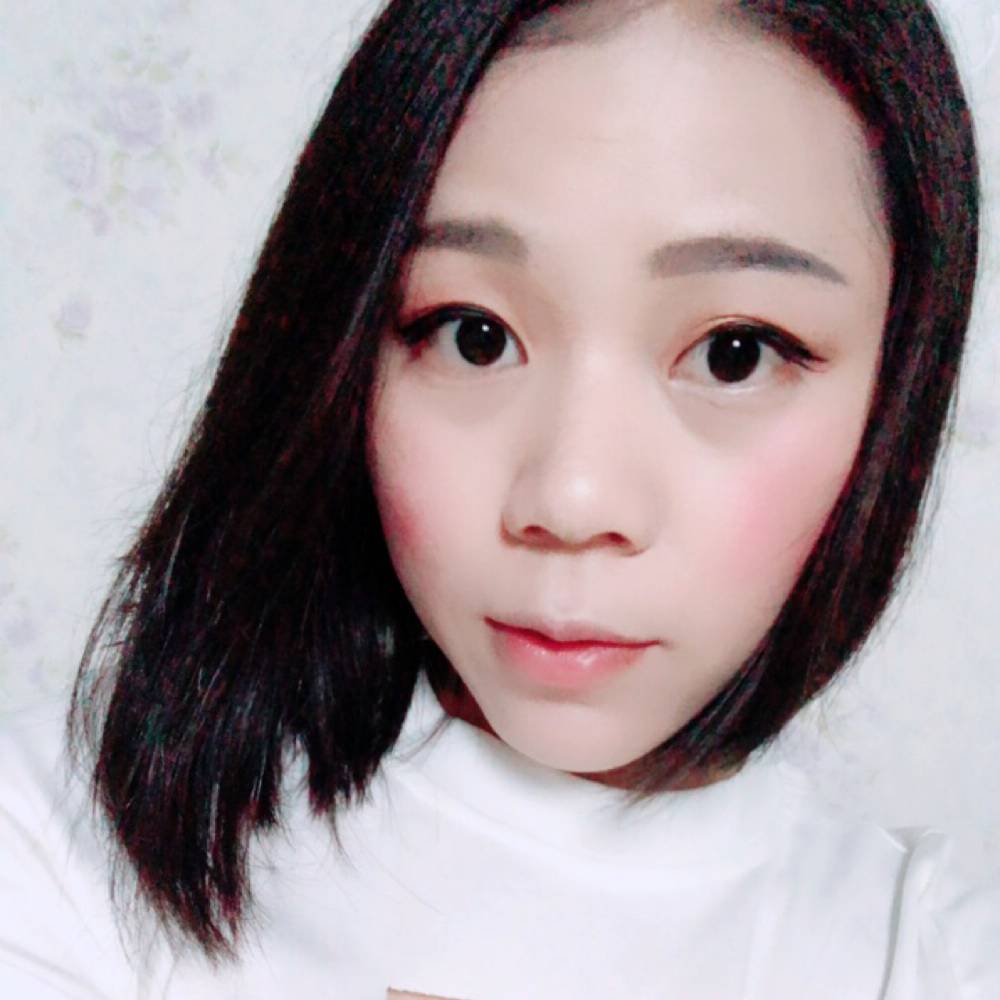 陈沉香的照片