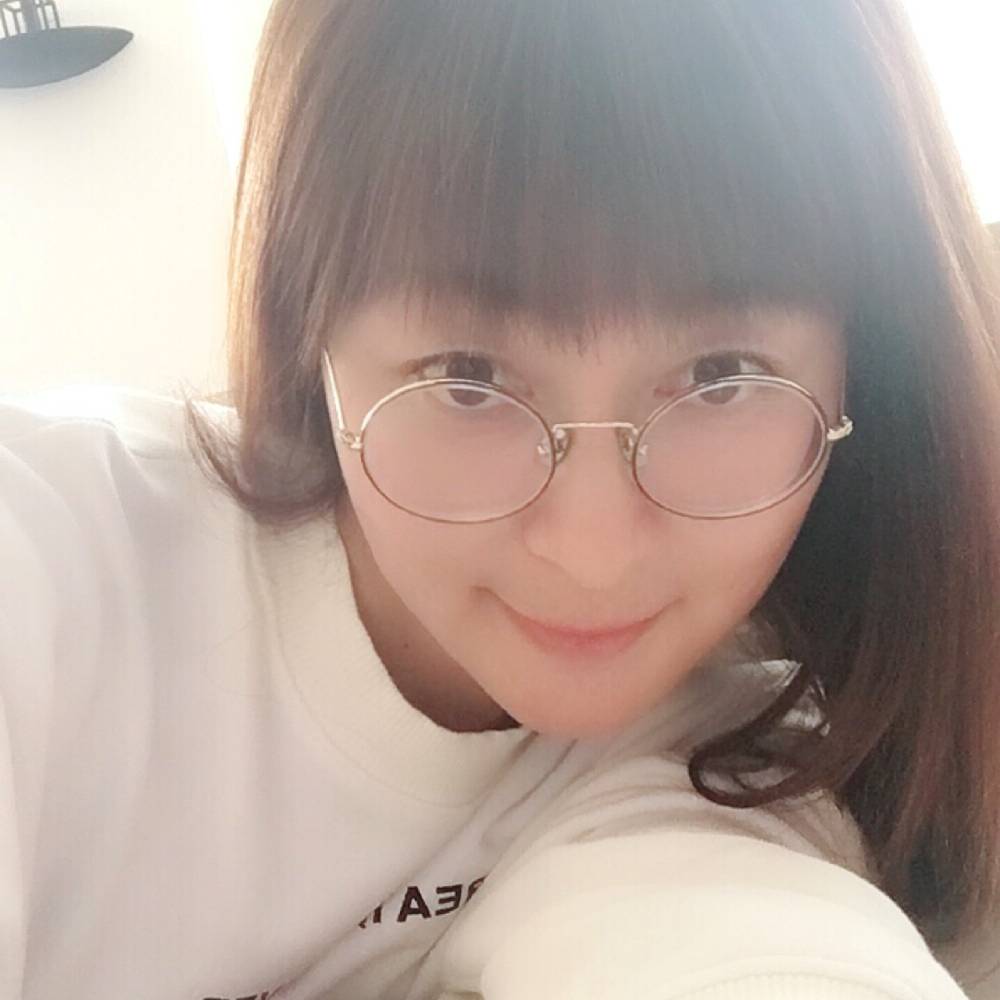 爱撒娇小刺猬的照片