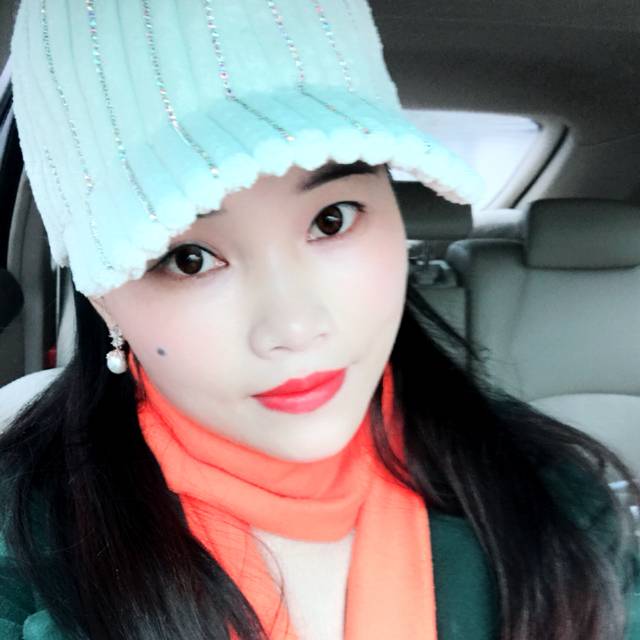 雨季中孤独的照片
