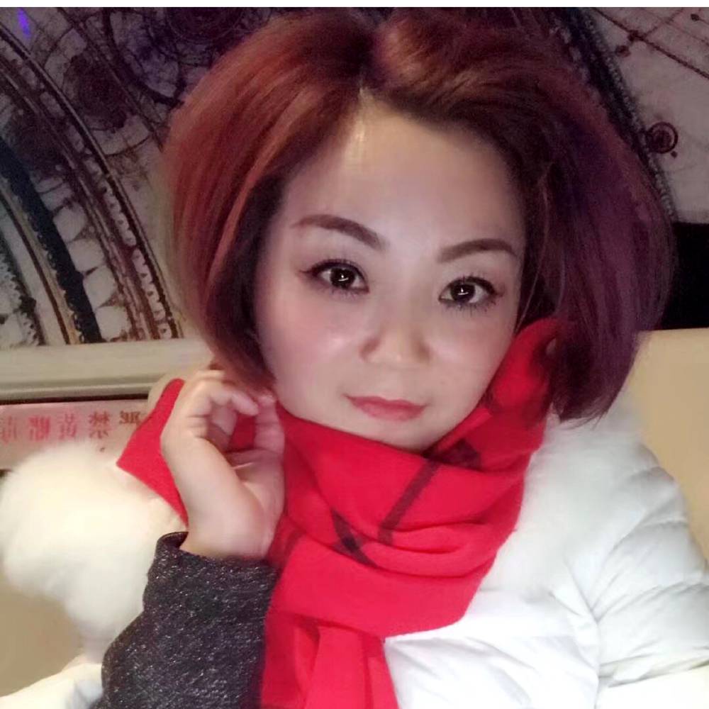 与刘缘的照片