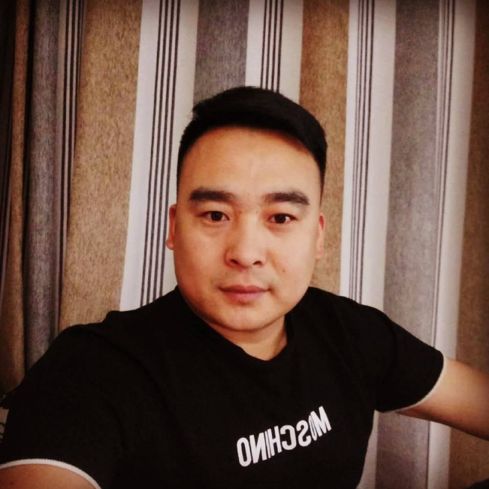 无聊百褶裙的照片