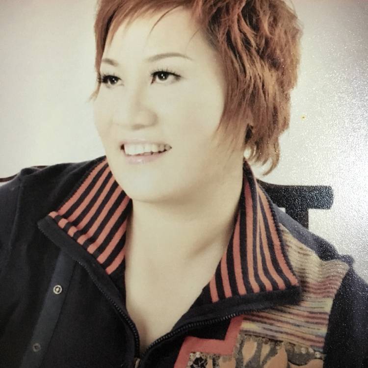 美丽的格格的照片