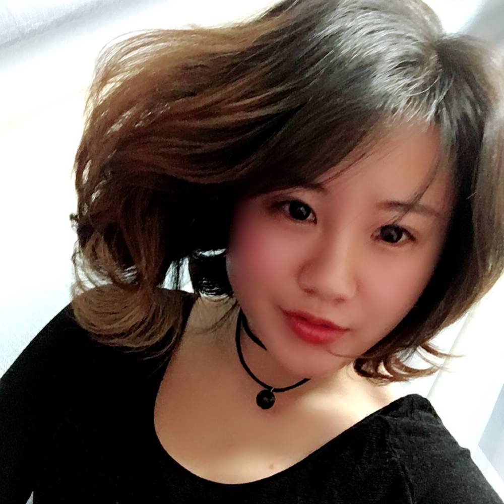 张芸嫣的照片