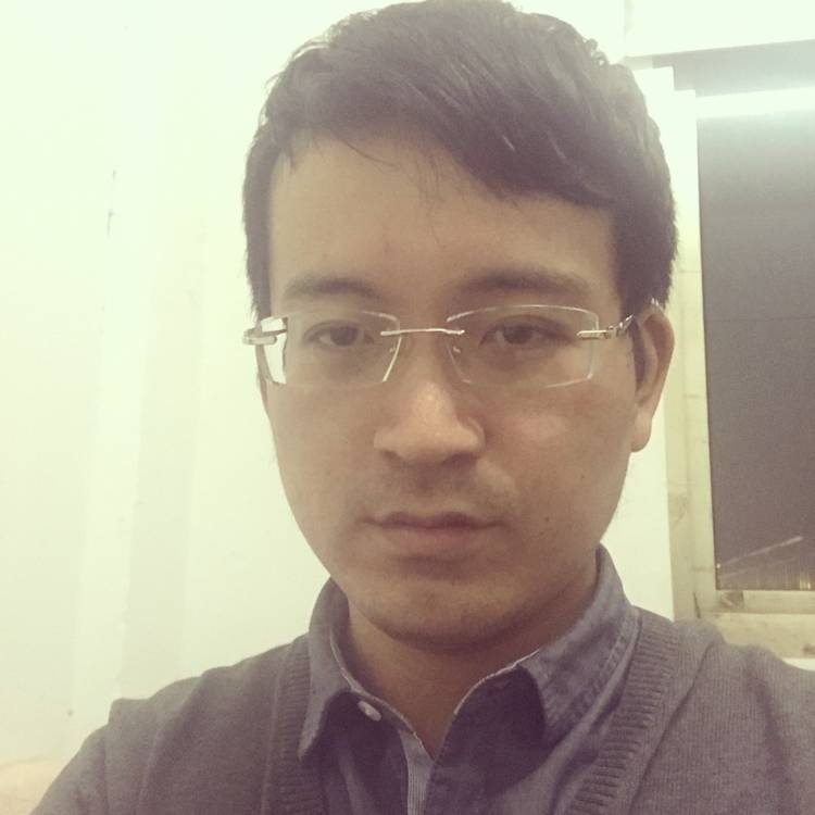 眯眯眼青栀的照片