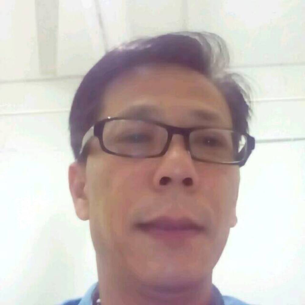 孤單霓裳的照片