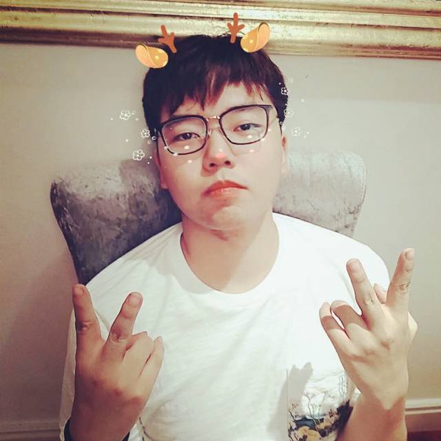 洛莫sama的照片