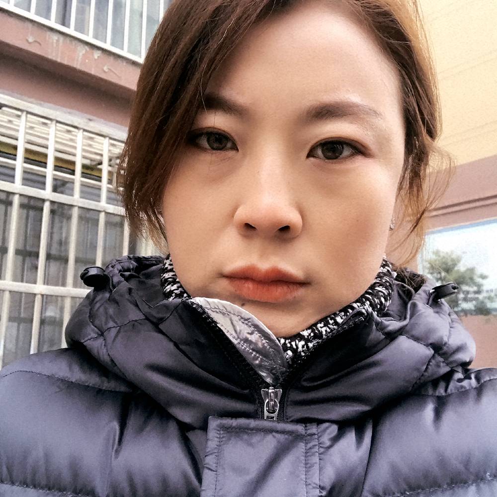 慈祥店员的照片
