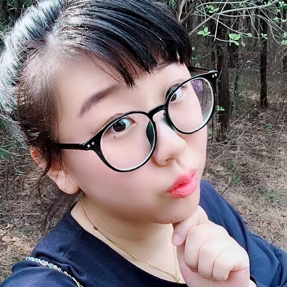 眯眯眼舞蹈的照片