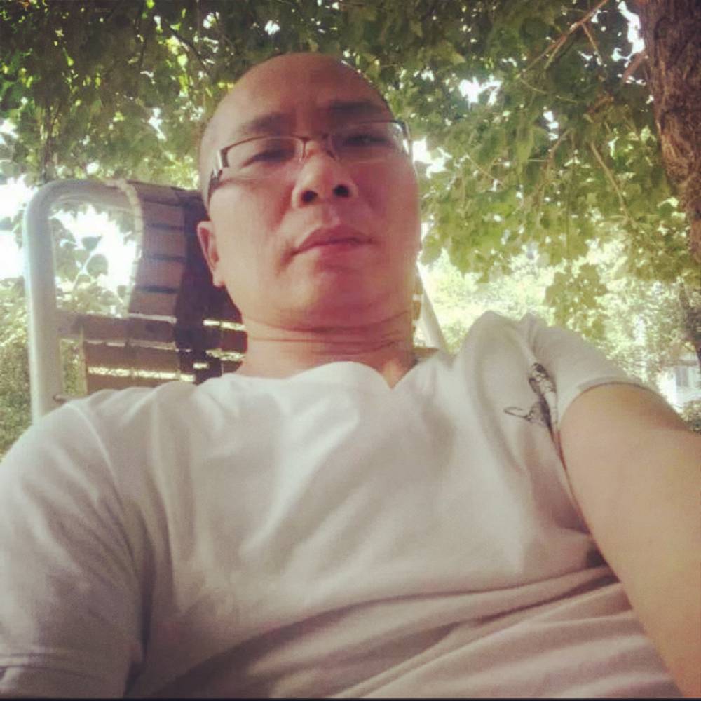 顺江的照片