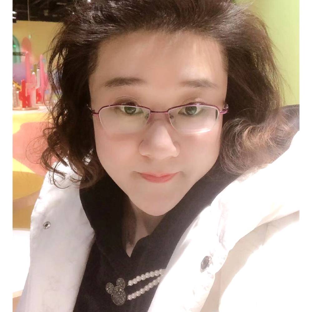 单身酒窝里微笑的照片