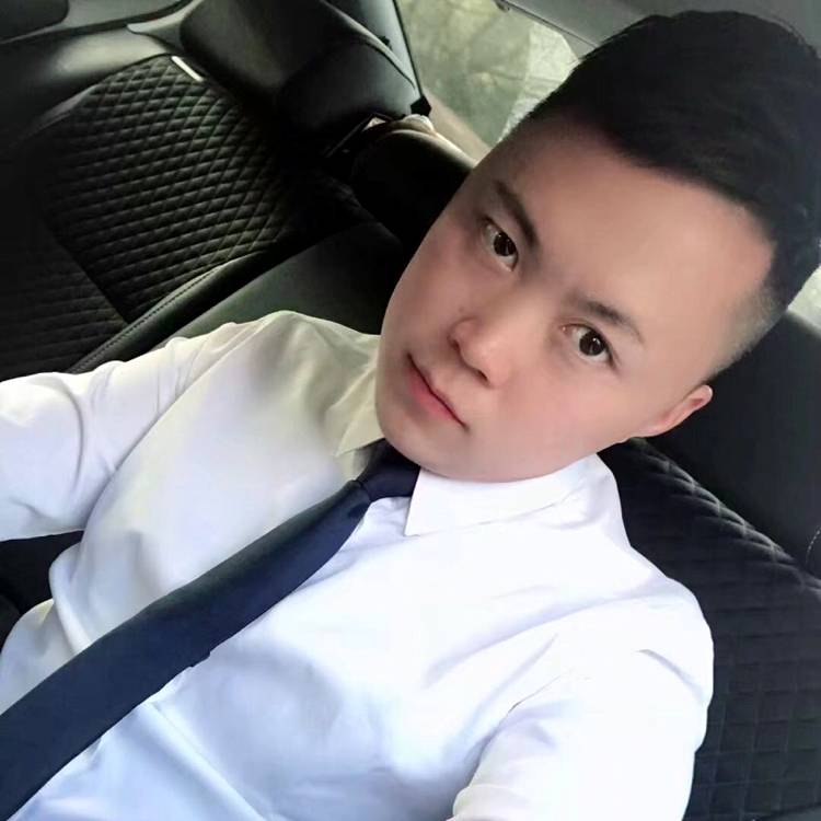 过渡者的照片