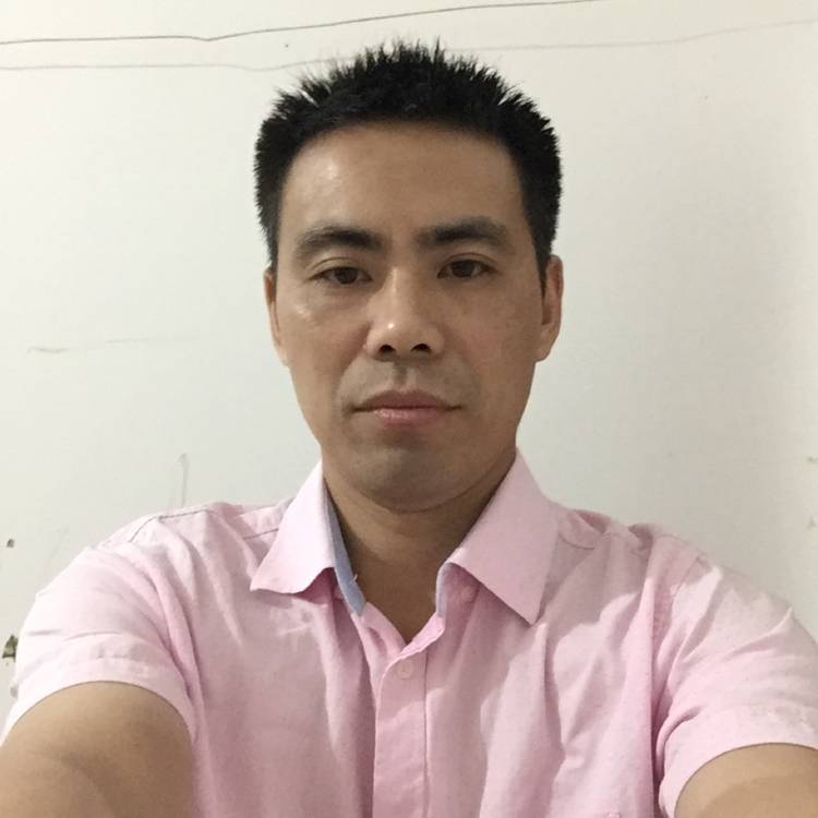 卢哥哥的照片