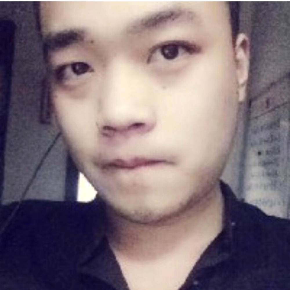 邓善良的照片