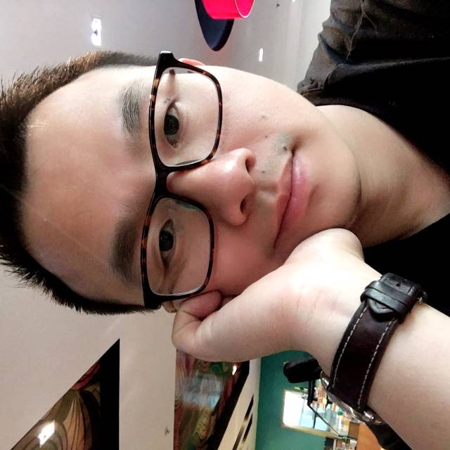 年轻大叔陈的照片