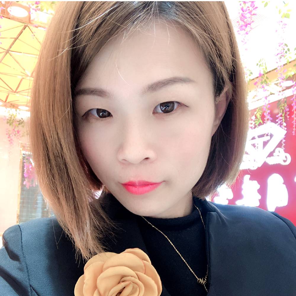 胡露露的照片