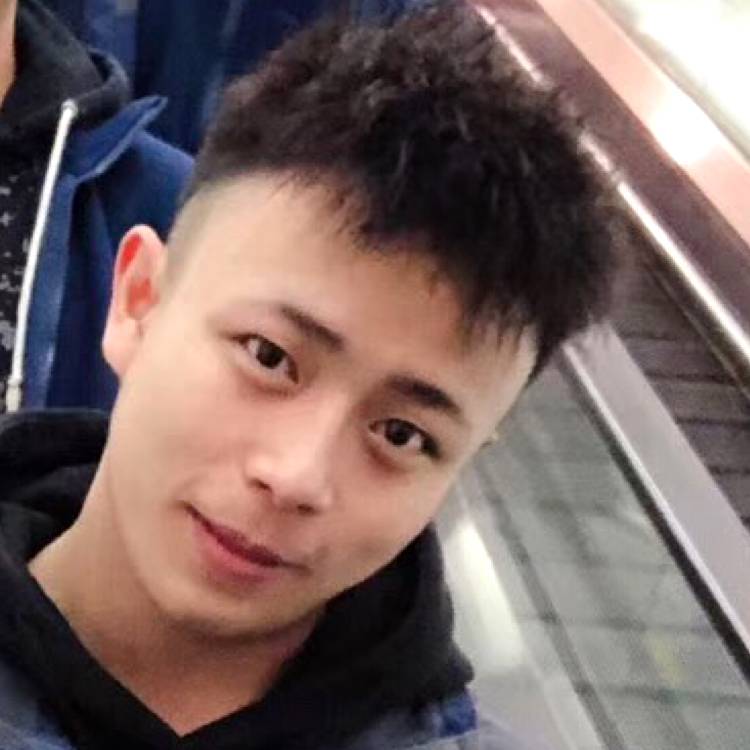 唐老鸭的大肚皮的照片