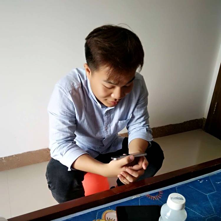 Pay的照片