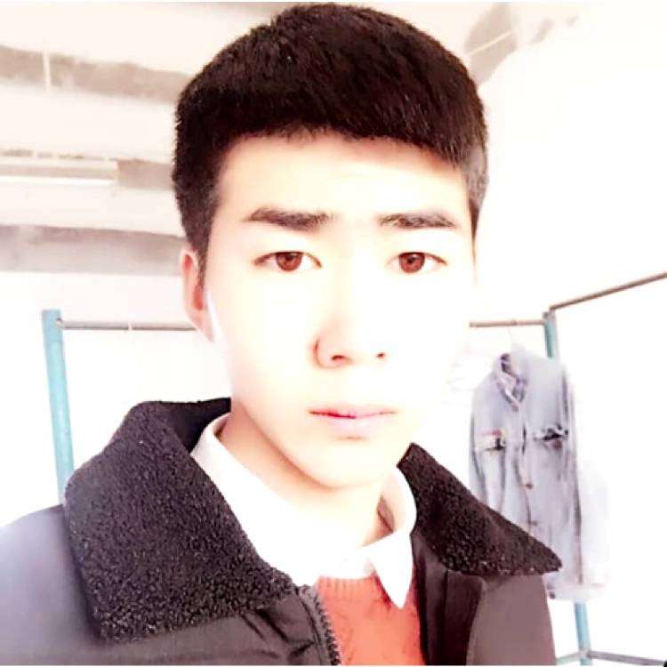 默默期待0的照片
