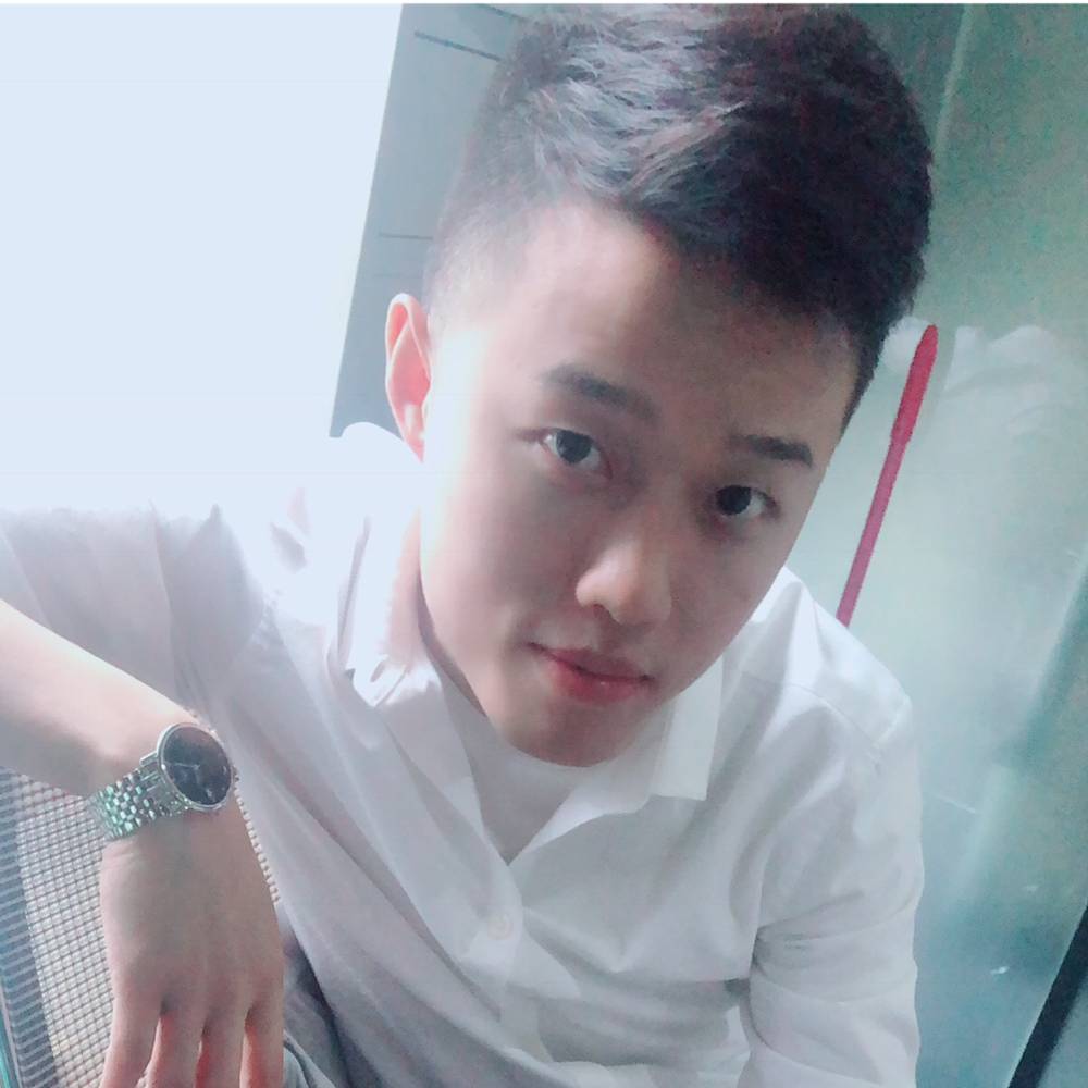 30的男人的照片