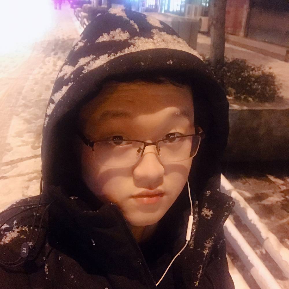 在痛苦中成长的照片