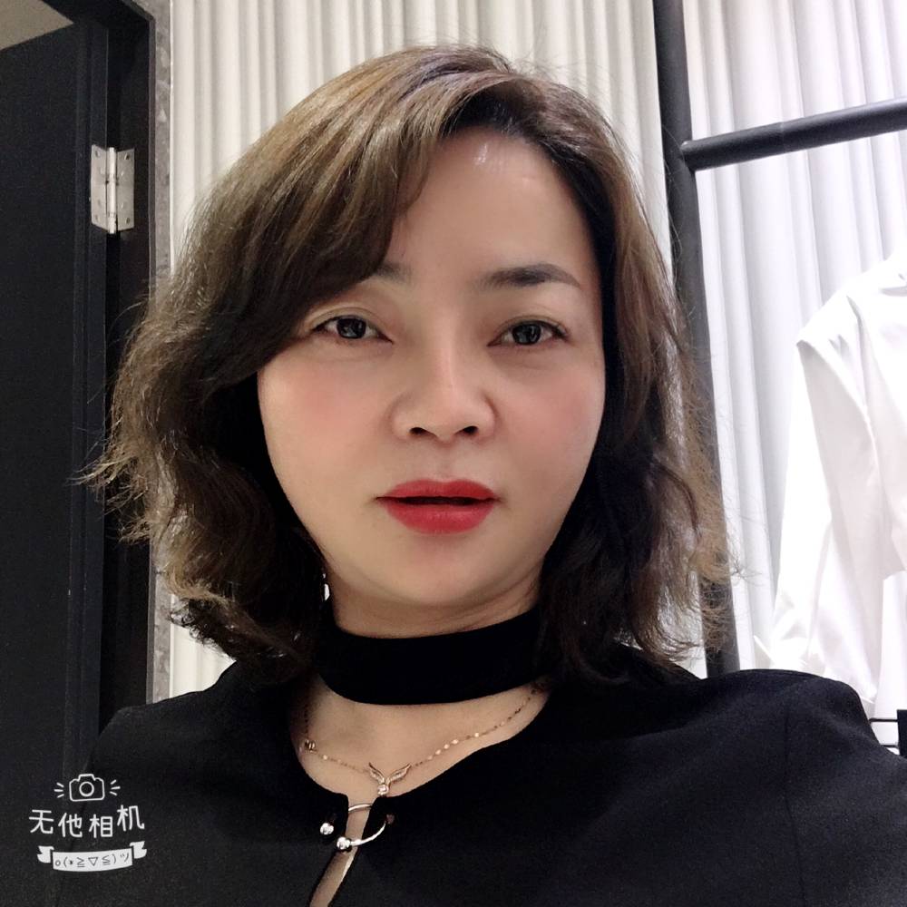 凌巧的照片