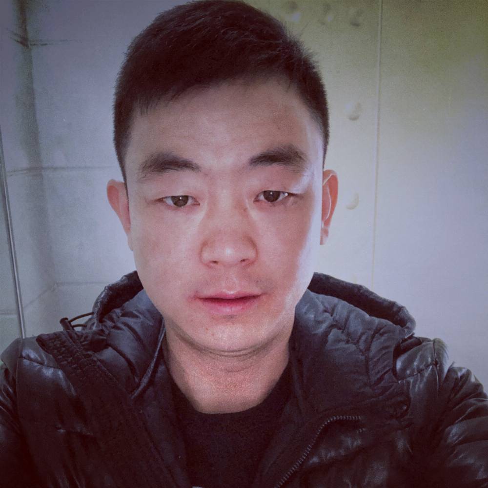 腼腆路人n的照片