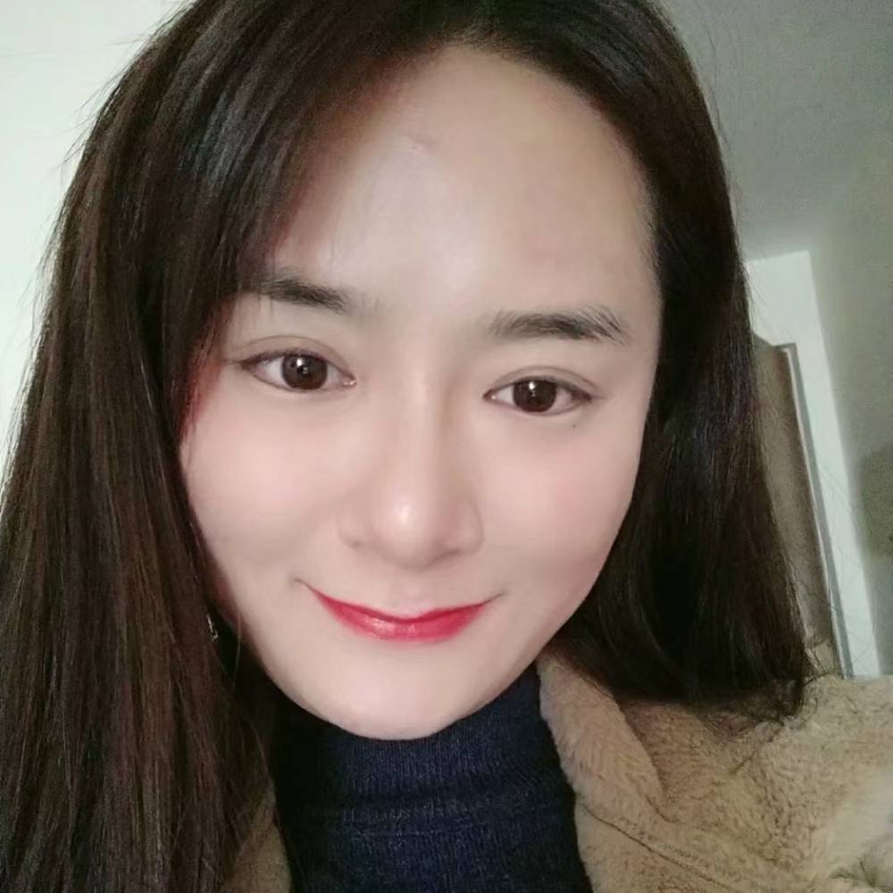 爱笑的小疯子的照片